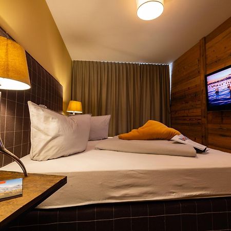 Haus Freunden Apartment Sankt Anton am Arlberg Bagian luar foto