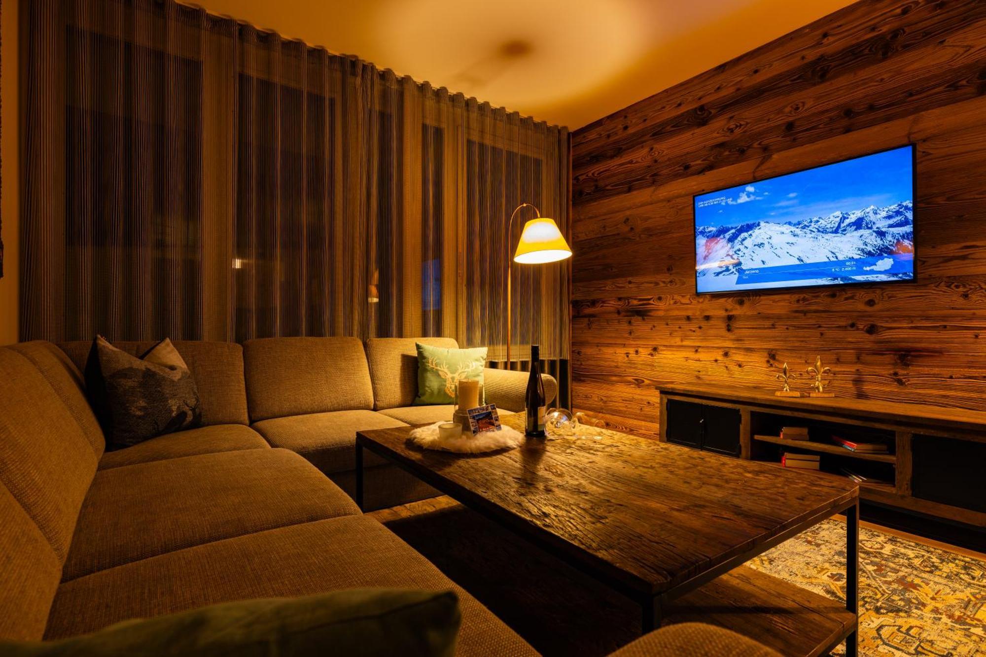 Haus Freunden Apartment Sankt Anton am Arlberg Bagian luar foto